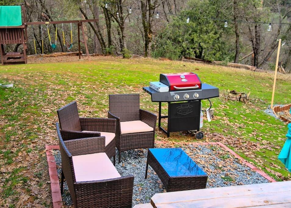 Villa Yosemite'S Scenic Hideaway Midpines Esterno foto